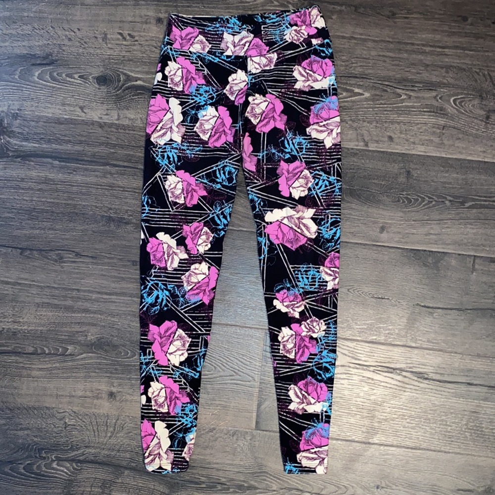 LuLaRoe- Flower Print Leggings 🌿